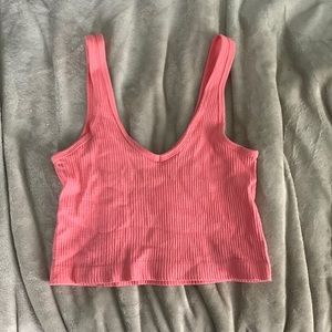 urban outfitters cropped tank top